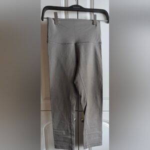 💥 Lululemon Wunder Under Crop (High-Rise) *Full-On Luon 21"